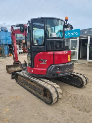 Miniexcavadora Yanmar Vio57-6B