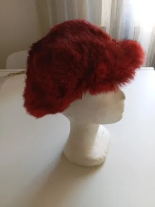 Berretto pelliccia vintage rosso taglia 58..60 cm