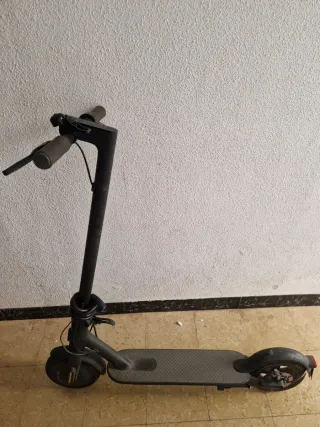 Patinete Eléctrico Xiaomi + cargador