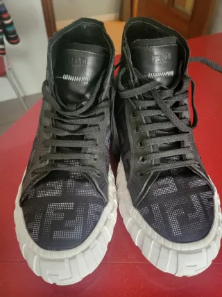 Fendi Talla 43
