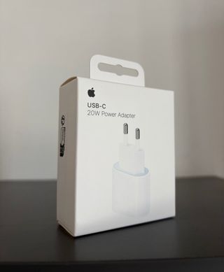 NUOVO Apple Caricatore 20W Originale 2025