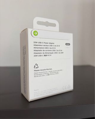 NUOVO Apple Caricatore 20W Originale 2025