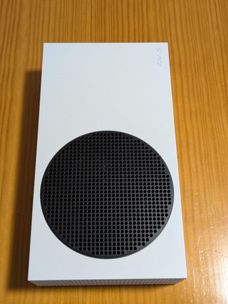 Xbox Series S Blanca + 2 Mandos + Juegos