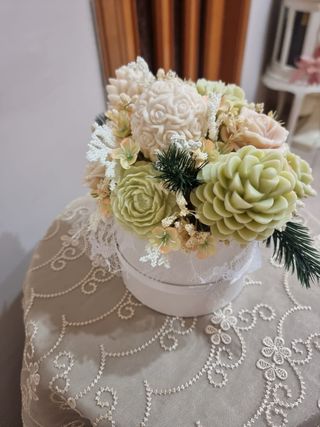 Composizione fiori cera