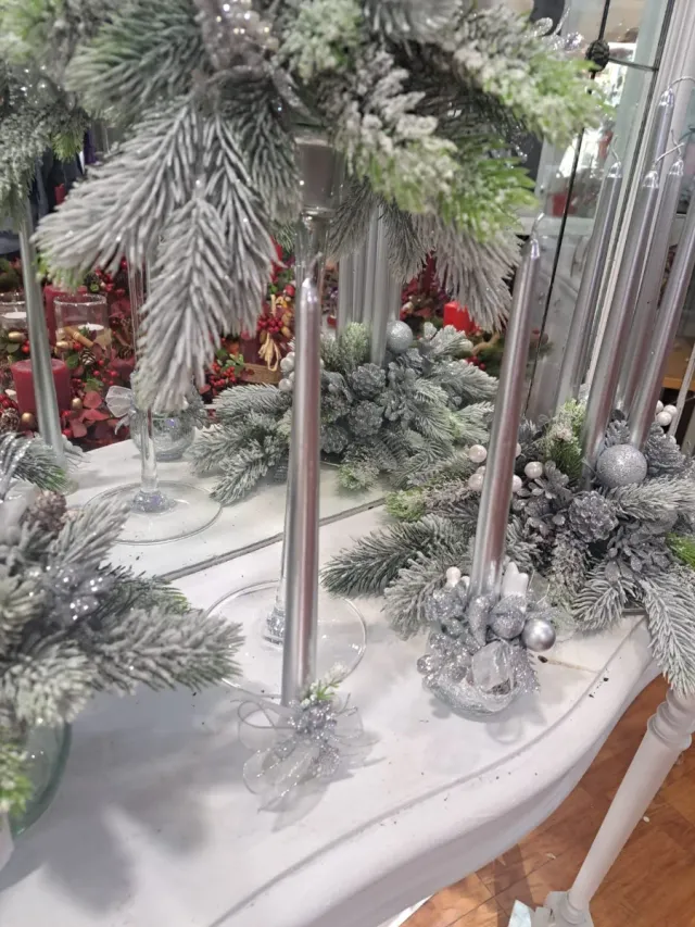 Arreglo Navideño Dorado y Rojo