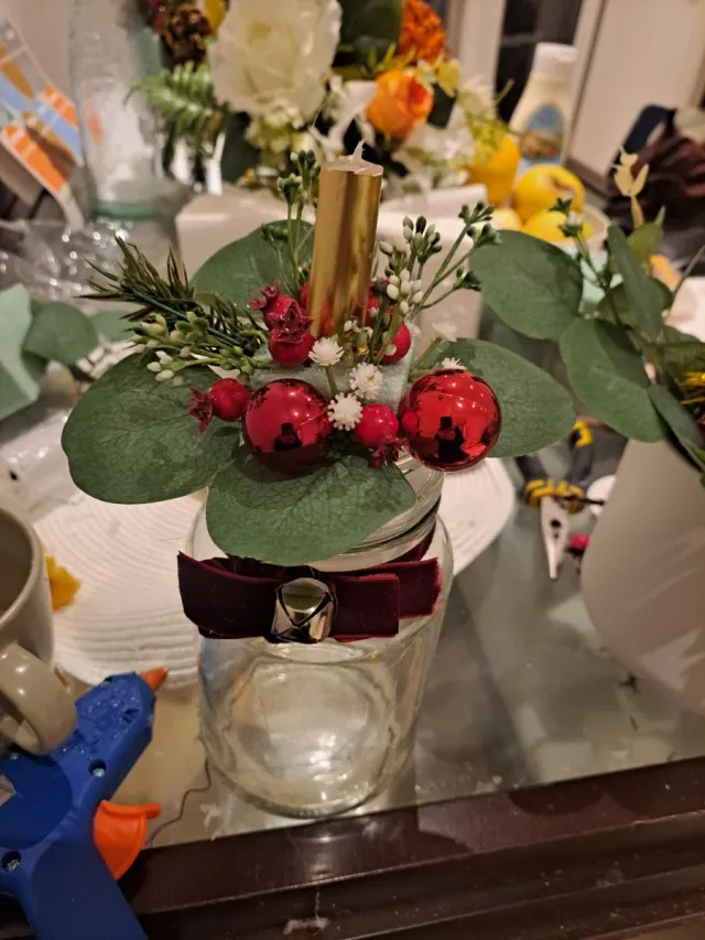 Arreglo Navideño Dorado y Rojo