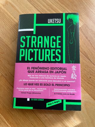 Strange pictures (Spanish Edition)