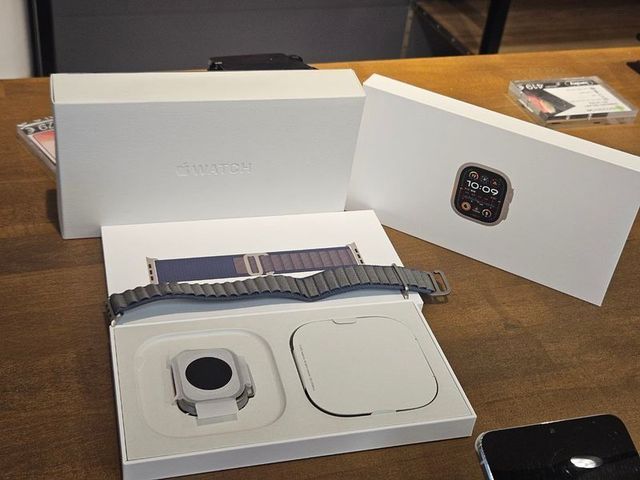 APPLE WATCH ULTRA 2 49mm CEL TITANIUM 100% BATERIA