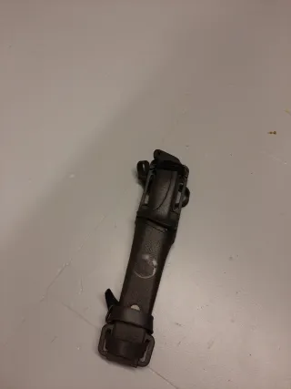 Cuchillo de buceo con funda