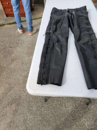 Pantalón Cuero Negro Trenzado Talla 50