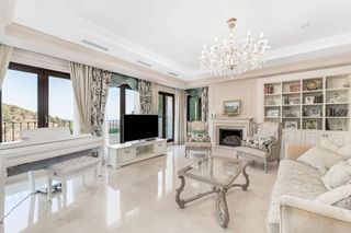 Five-bedroom villa for sale!!! Benahavis!