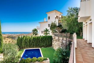 Five-bedroom villa for sale!!! Benahavis!