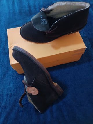 POLACCHINE IN VERA PELLE CAMOSCOIATA T.MORO 41