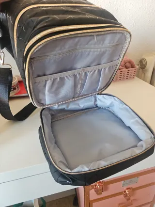 Mochila para manicuristas negra y dorada