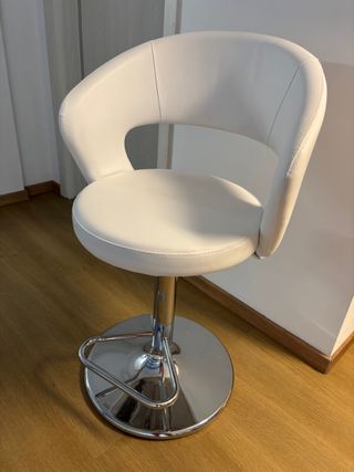 Mobile reception/accettazione/cassa con sgabello