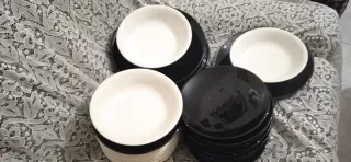 Servizio Piatti Ceramica Bianco/Nero Scheggiati