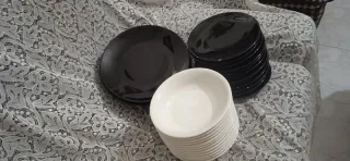 Servizio Piatti Ceramica Bianco/Nero Scheggiati