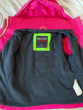 Chaqueta Hollister fucsia talla S