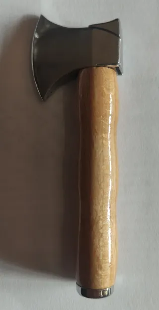 Encendedor Hacha Madera y Metal