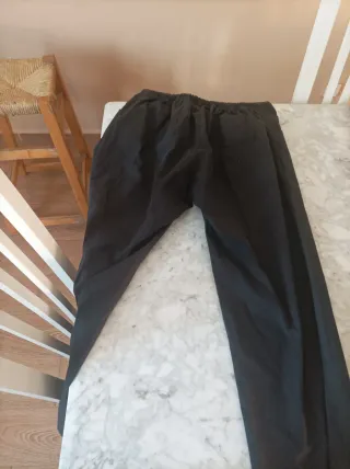 Pantalón negro talla M
