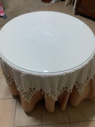Mesa camilla con 2 faldillas, mantelera y vidrio