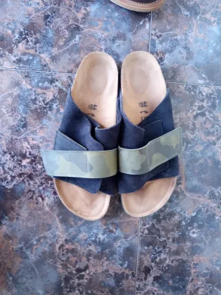 Sandalias Birkenstock negras y verdes talla 46