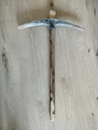 Pico de obra y jardín