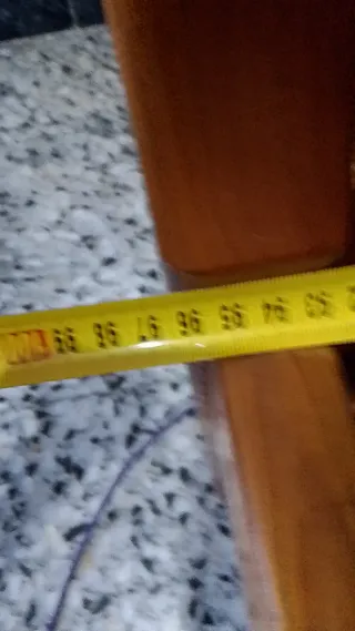 Cama individual con cama nido de madera