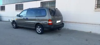 KIA Carnival 2000