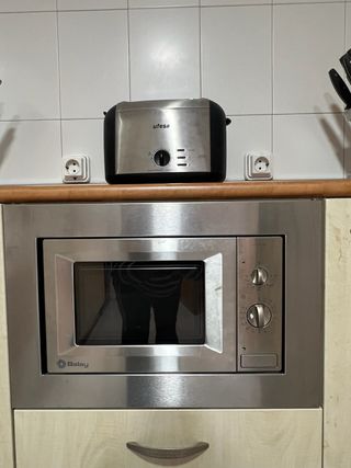 Microondas Balay con marco decorativo