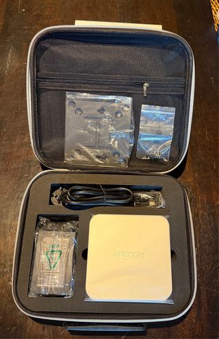 GEEKOM A9 Max Mini PC AMD Ryzen AI 9 HX370