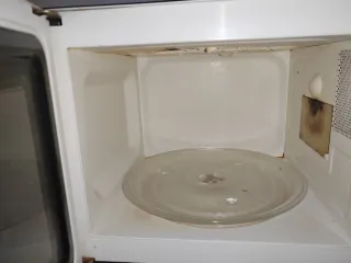 Microondas Saivod Amarillo