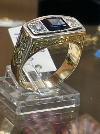 Anillo Art Decó Oro con Zafiro y Diamantes
