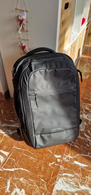 Mochila resistente e impermeable negra