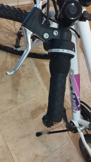 Bicicleta montaña blanca BTWIN niño/niña talla xs