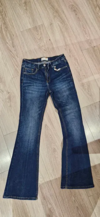 Pantalón tejano niña acampanado