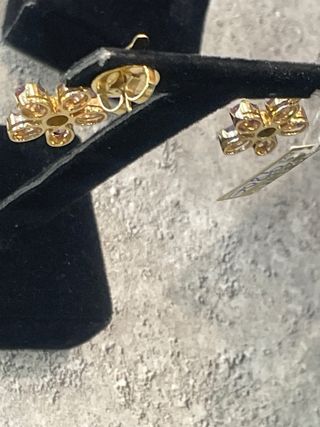 Pendientes largos oro mate amatista