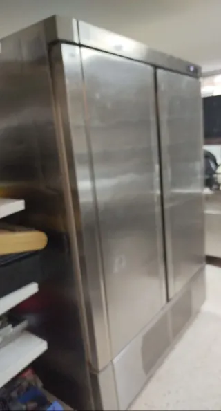 Nevera vertical acero inoxidable COMERSA ARCO 1002