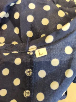 Blusa azul marino lunares manga larga