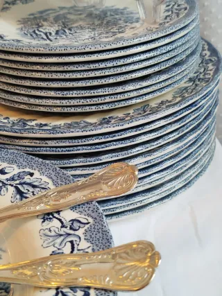 Porcelana Inglesa Superior  31 pzs. Nueva.