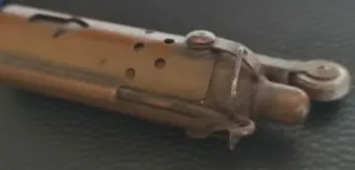 Mechero militar antiguo.