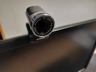 Monitor BenQ Negro webcam y teclado de regalo