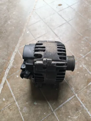 Alternador Valeo para Peugeot 206 y otros modelos.
