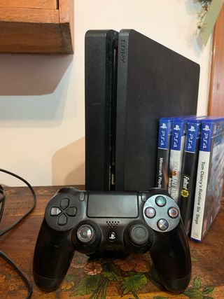 PlayStation 4 Slim Nera