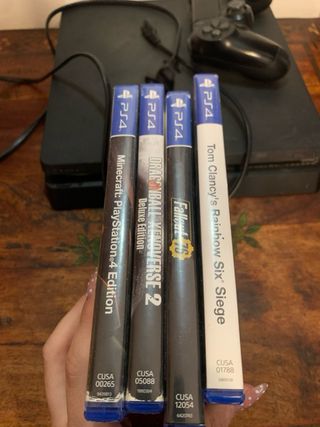 PlayStation 4 Slim Nera