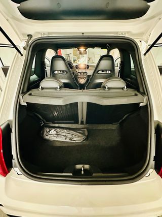 Abarth 695 70 Aniversario