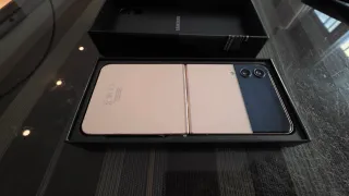 Samsung Galaxy Z Flip 4 256GB Oro