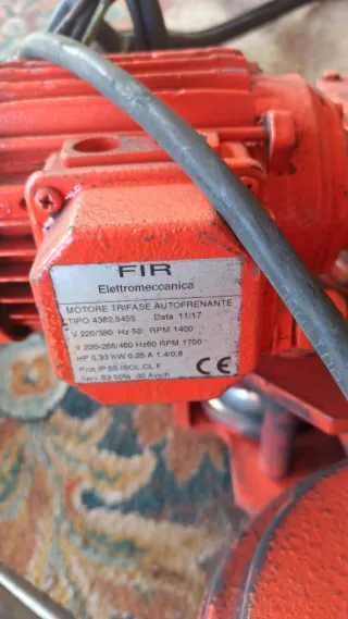 Se vende Polipasto Eléctrico y Accesorios 650€