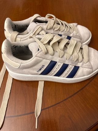 Tenis Adidas Beige y Azul