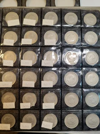 Lote di monete Franco: 2 album + 450 monete